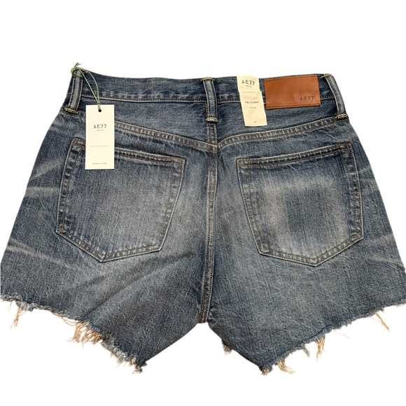 American Eagle AE77 Premium The Classic Cut Off Jeans Shorts NWT - Picture 2 of 2